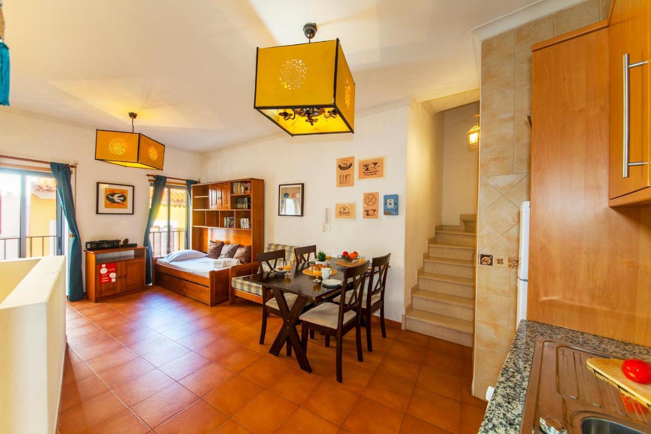 לאגוּ‏ש A09 - Super Central Duplex Apartment מראה חיצוני תמונה